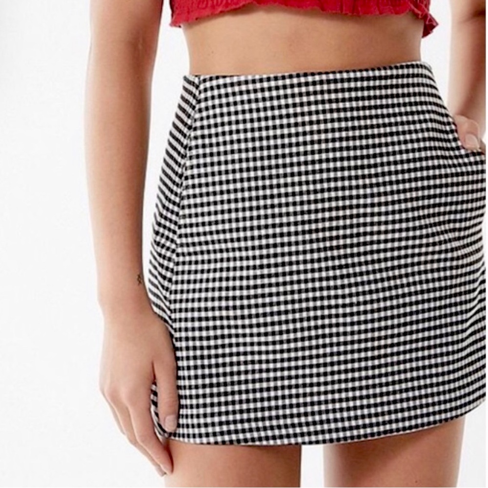 Urban Outfitters Checkered Mini Skirt Size M